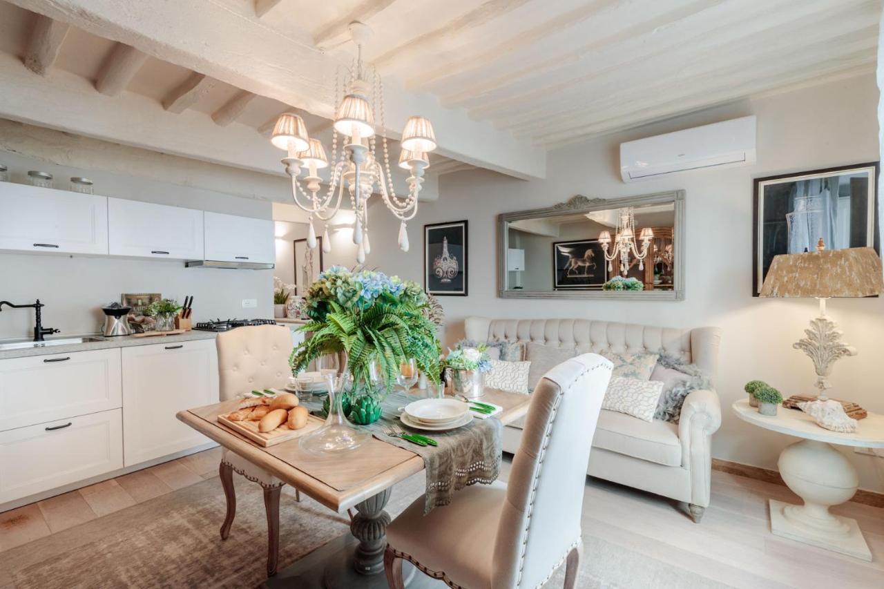 Casa Blanc Lejlighed Lucca Eksteriør billede